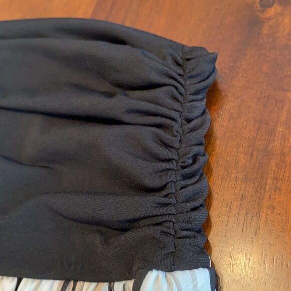 AGB Woman’s Hi/Lo Skirt - Picture 3 of 4